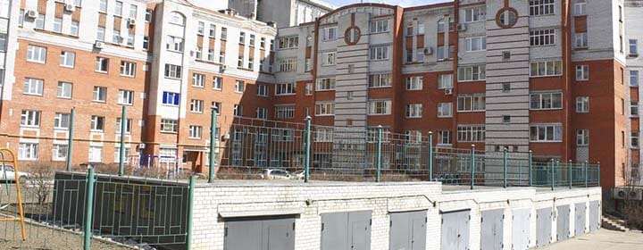 Як прибрати гаражі на прибудинковій території багатоквартирного будинку